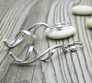 Efektní jsou hladké kruhy a šperky