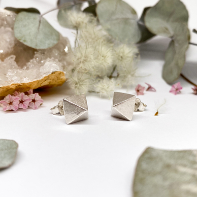 Stříbrné náušnice - jehlany Stříbrné náušnice - jehlany