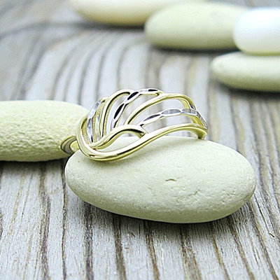 Andělské křídlo-prsten,žluté zlato. Andělské křídlo-prsten,žluté zlato.