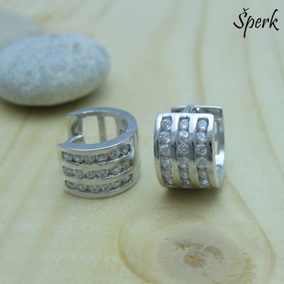 Stříbro ... naušnice ...zirkony ...