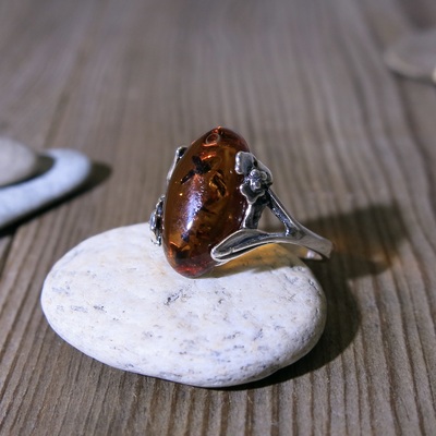 Jantarový prsten ~ stříbro
