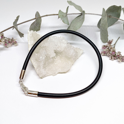 Hladký kožený náramek ~ stříbro