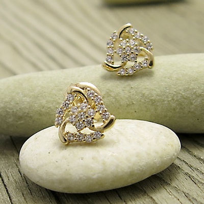 Růžové zlato , náušnice se zirkony.