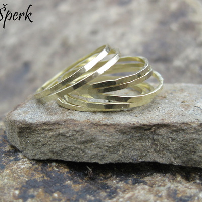 Zlaté prstýnky ze žlutého zlata – kroužky