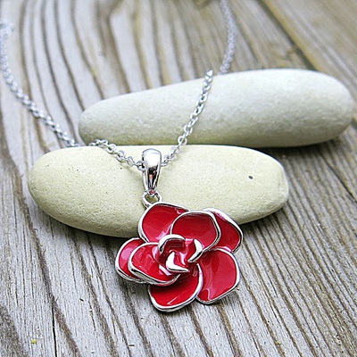 Stříbrný náhrdelník - kytička 