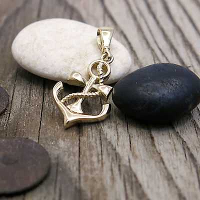 Přívěsek kotva ~ žluté zlato 