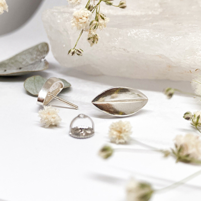 Náušnice na šroubek kávová zrna ~ stříbro  Náušnice na šroubek kávová zrna ~ stříbro