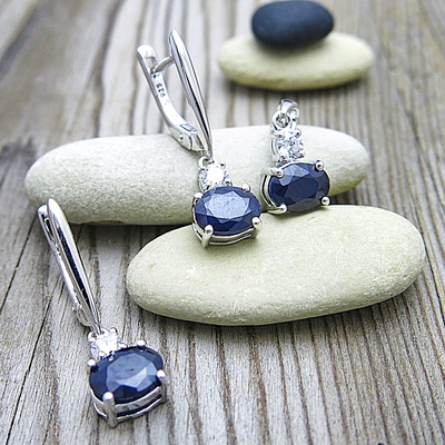 Souprava se safírem a zirkony ~ stříbro 