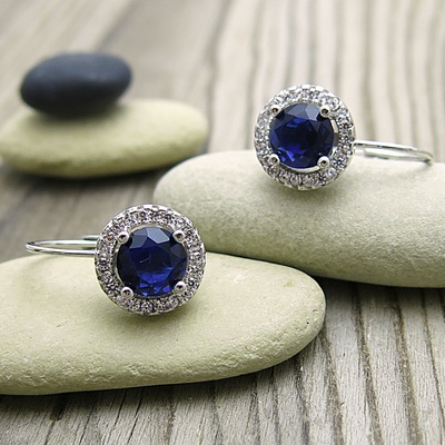Stříbrné náušnice ~ modrý spinel a bílé zirkony Stříbrné náušnice ~ modrý spinel a bílé zirkony