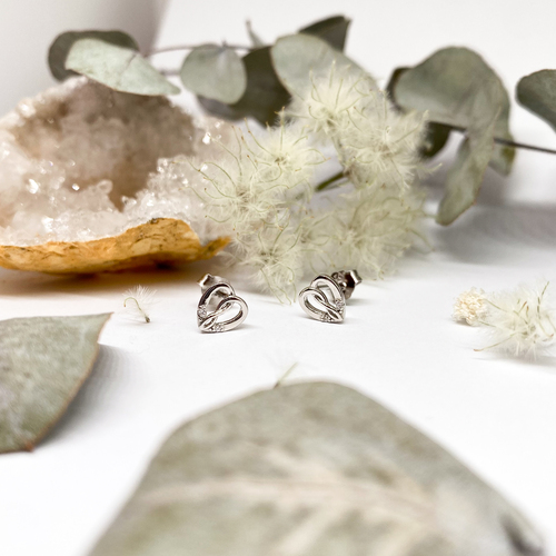 Stříbrné náušnice - srdce se zirkony 1