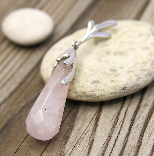 Růženín ~ stříbrný přívěsek Růženín ~ stříbrný přívěsek 1