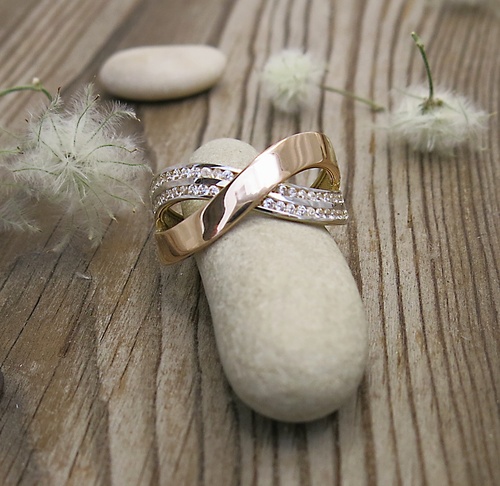 Prsten se zirkony ~ růžové zlato  Prsten se zirkony ~ růžové zlato  1