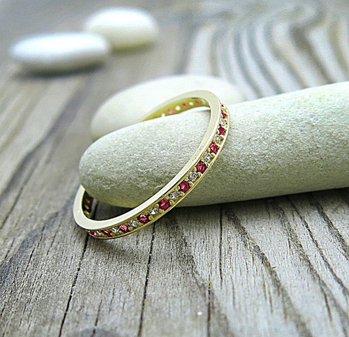 Prsten ze žlutého zlata se zirkony Prsten ze žlutého zlata se zirkony 1