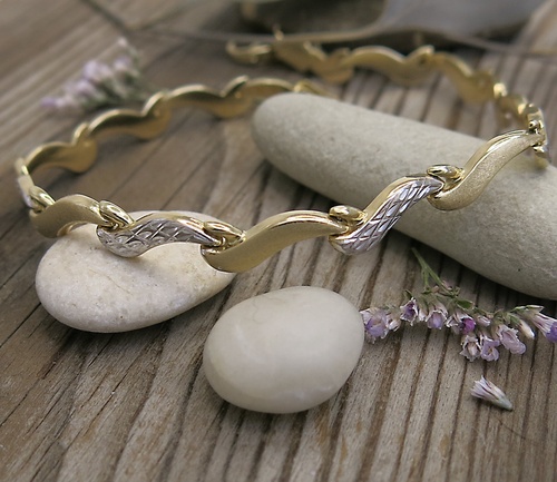 Elegantní zlatý náramek ~ bílé a žluté zlato Elegantní zlatý náramek ~ bílé a žluté zlato 1