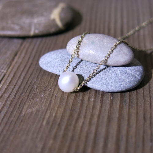 Náhrdelník žluté zlato ~ říční perla 1