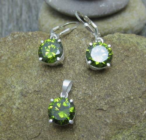 Souprava se zelenými kamínky ~ stříbro  1