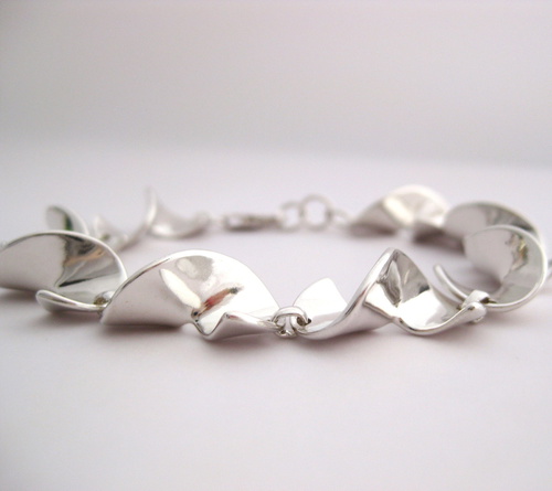 Stříbrný náramek 1