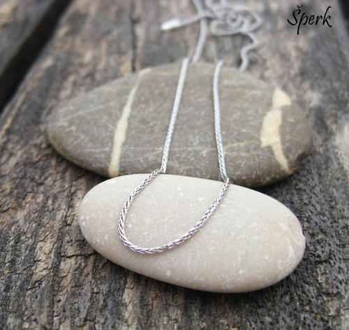 Řetízek – jednoduchý, bílé zlato, vhodný pro přívěsek 1