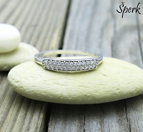 Prsten bílé zlato se zirkony 1