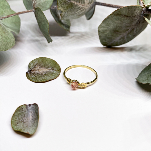 Jahodový křemen ~ prsten ze žlutého zlata Jahodový křemen ~ prsten ze žlutého zlata 1