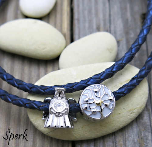 Náhrdelník kůže ~ s přívěsky andílek a strom štěstí 1