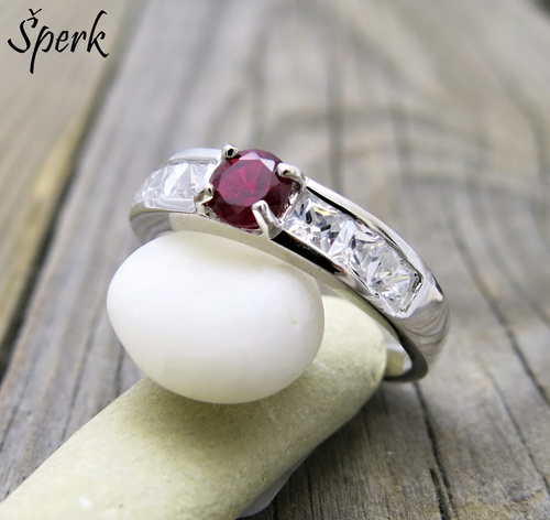 Stříbro ... prsten ... zirkony ... 1