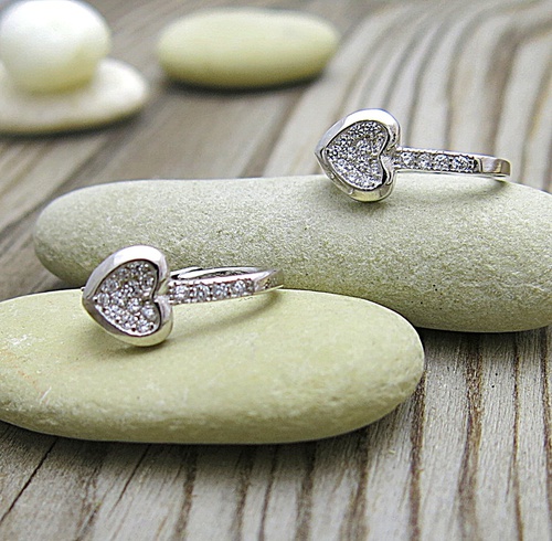 Stříbrné náušnice se srdíčky 1