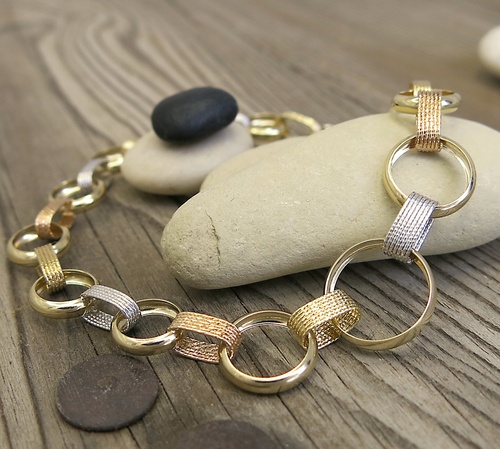 Zlatý náramek ~ kruhy 1