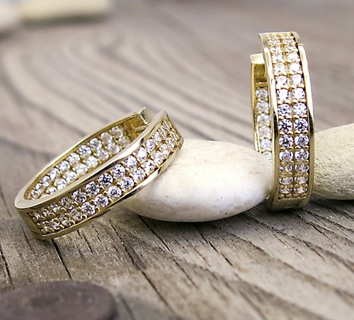 Elegantní zlaté náušnice se zirkony Elegantní zlaté náušnice se zirkony 1