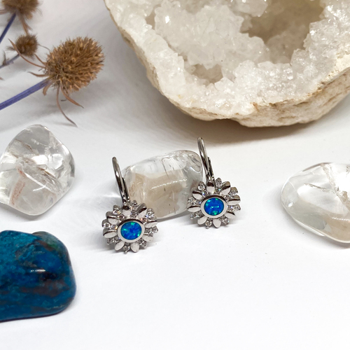 Stříbrné náušnice s modrým syntetickými opály a zirkony - květina 1
