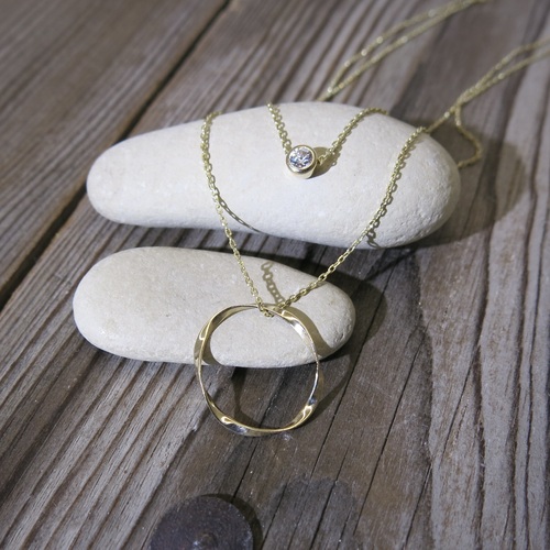 Elegantní náhrdelník ~ kruh a zirkon Elegantní náhrdelník ~ kruh a zirkon 1