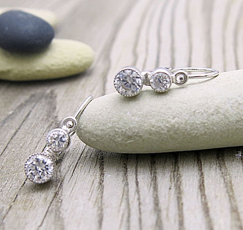 Dětské náušnice bílé zlato ~ 2 zirkony 1