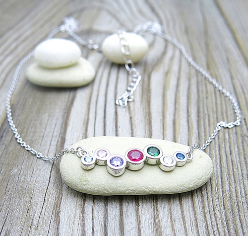 stříbrný náhrdelník s barevnými zirkony, barevné šperky, barevné kameny, čakrový náhrdelník