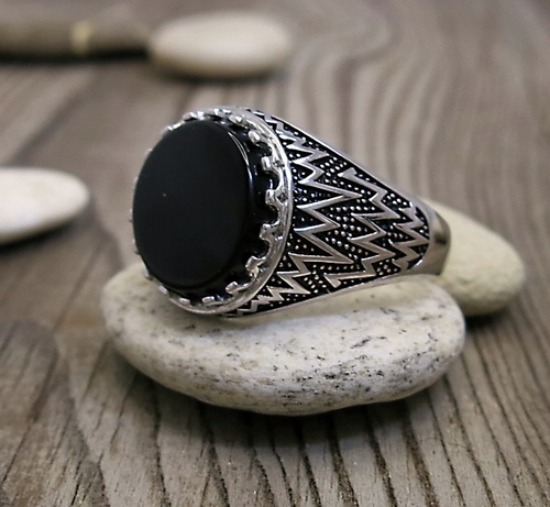Prsten s Onyxem ~ stříbro Prsten s Onyxem ~ stříbro 1