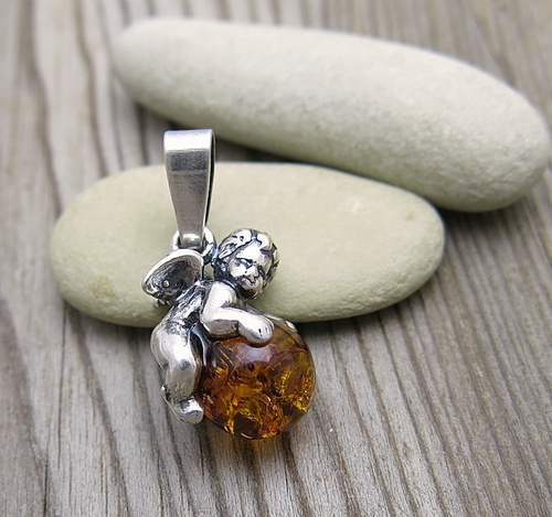 Přívěsek anděl s jantarem ~ stříbro  1