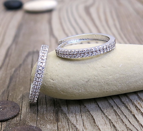 Zlaté náušnice kruhy z bílého zlata se zirkony 1