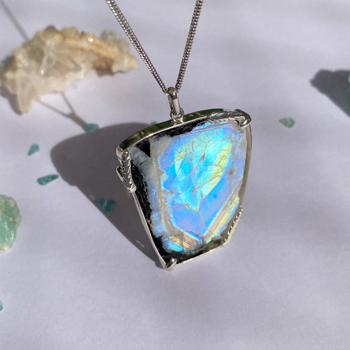 Měsíční kámen s lístky ~ autorský šperk Měsíční kámen s lístky ~ autorský šperk 1