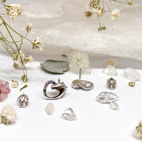 Náušnice na šroubek jednorožec se zirkony ~ stříbro Náušnice na šroubek jednorožec se zirkony ~ stříbro 1