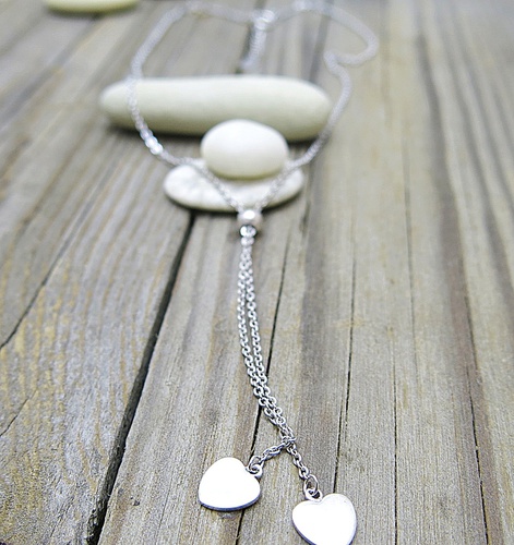 Stříbrný náhrdelník se srdíčky 1