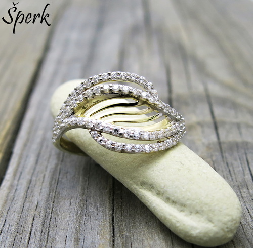 Prsten ze žlutého zlata s drobnými čirými zirkony 1