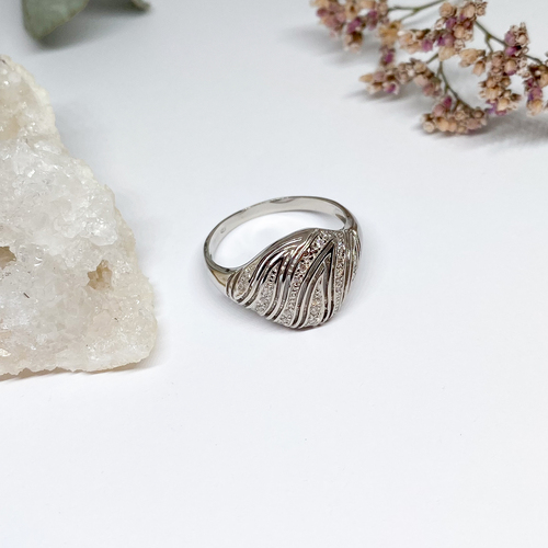 Stříbrný prsten se zirkony 1