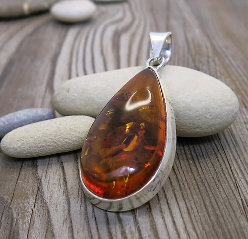 Jantarový přívěsek ~ stříbro Jantarový přívěsek ~ stříbro 1