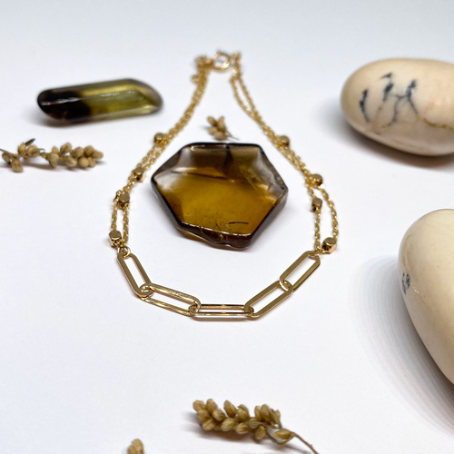 Náramek s broušenými kostičkami a oválnými očky ~ žluté zlato  1