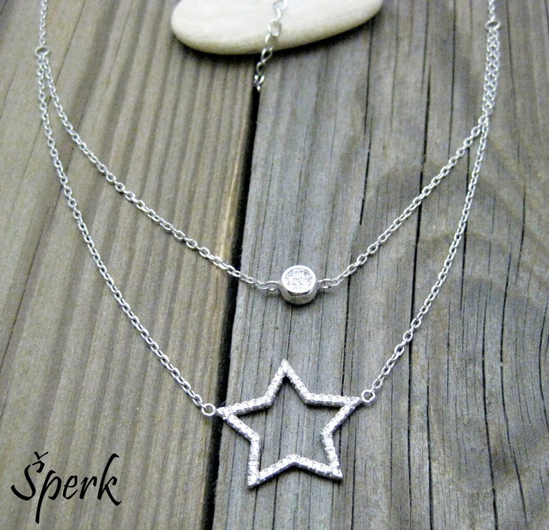 Stříbrný náhrdelník hvězda se zirkony – vánoční šperky pod stromeček, vánoční inspirace na dárky