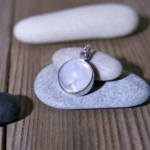 Přívěsek měsíční kámen