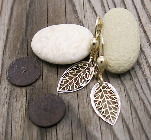 lístky zlaté visací náušnice